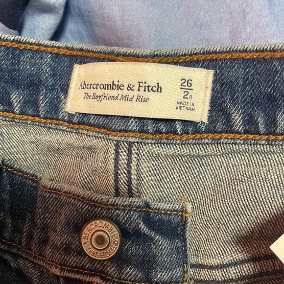 Abercrombie and fitch brand new jeans. Never worn - Picture 3 of 4